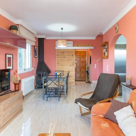 Amelia Villa L' Escala